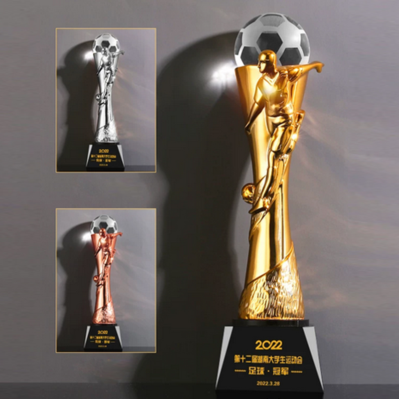 Trofeo in resina personalizzat - Badminton Europe recensione e prezzo